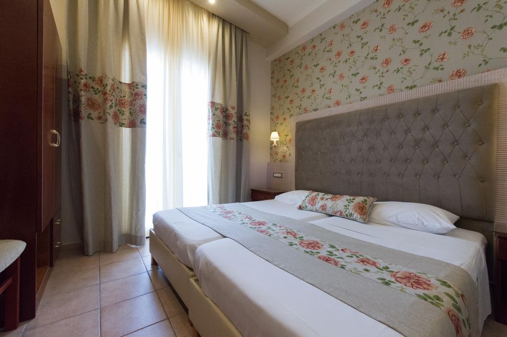 Olympic Hotel Parga Pokoj fotografie